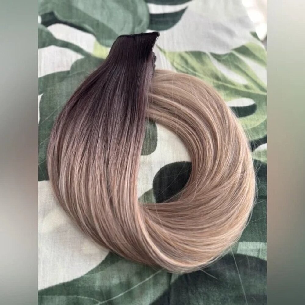 Human hair blend Balayage ash Blonde Clip In Hair Extensions 22 In - Picture 1 of 6